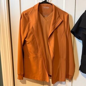 Mandala Scrubs Women’s Roasted Pecan Scrub Set